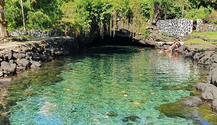 Piula Cave Pool 皮乌拉洞穴泳池